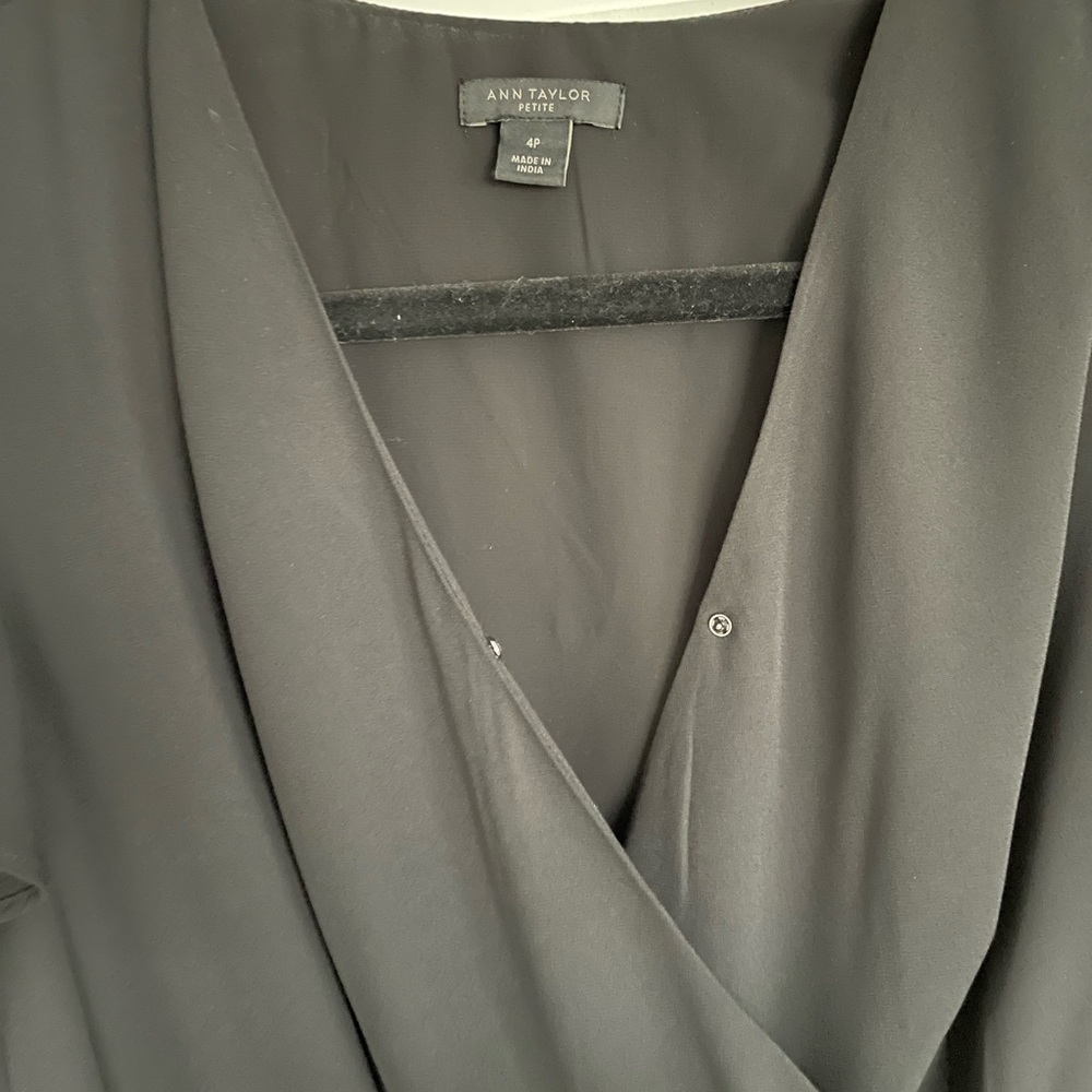 Ann Taylor Peplum short sleeve blouse. - Picture 3 of 3